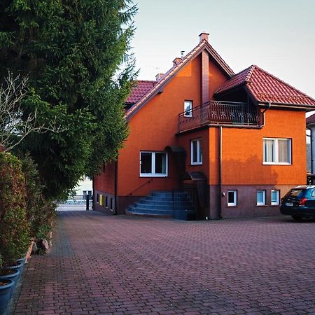 E&M Bed & Breakfast Mikołajki Bagian luar foto