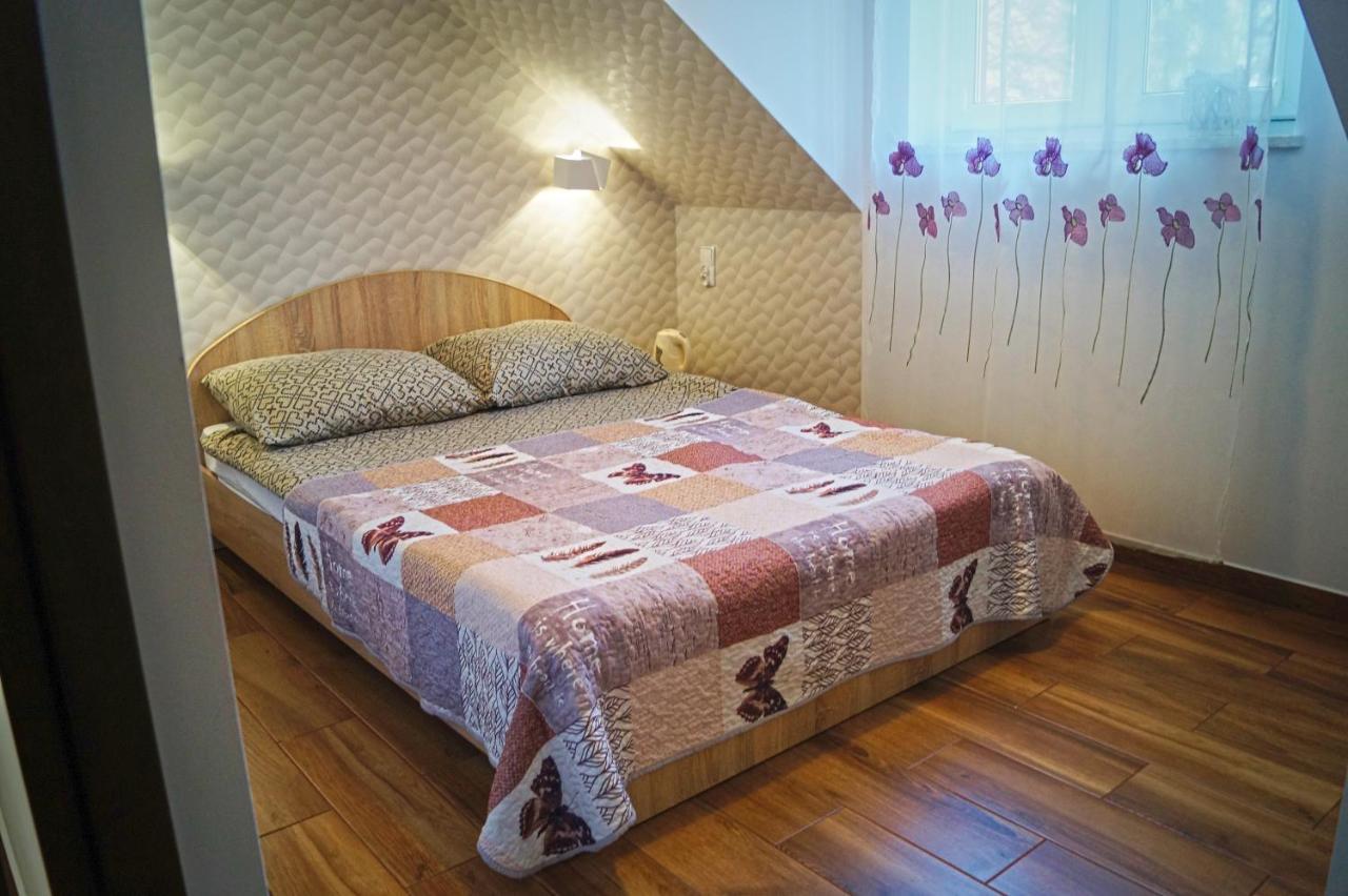 E&M Bed & Breakfast Mikołajki Bagian luar foto