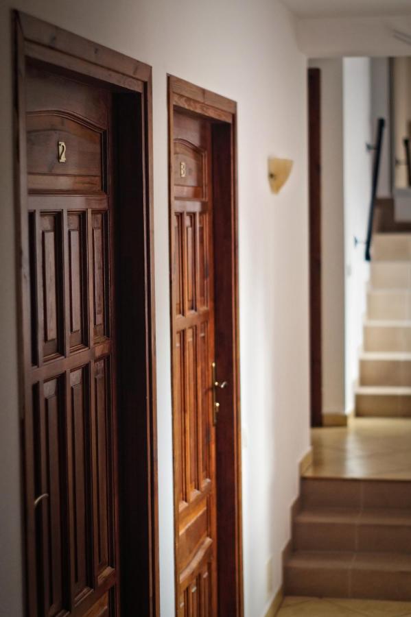 E&M Bed & Breakfast Mikołajki Bagian luar foto