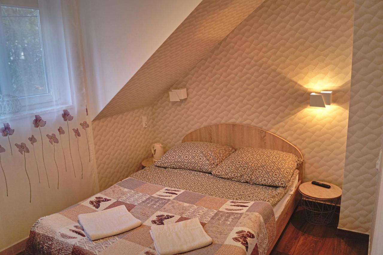 E&M Bed & Breakfast Mikołajki Bagian luar foto