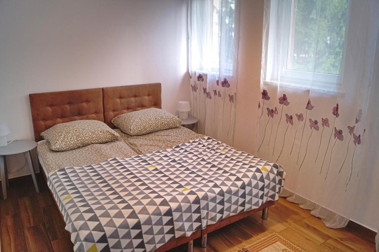E&M Bed & Breakfast Mikołajki Bagian luar foto