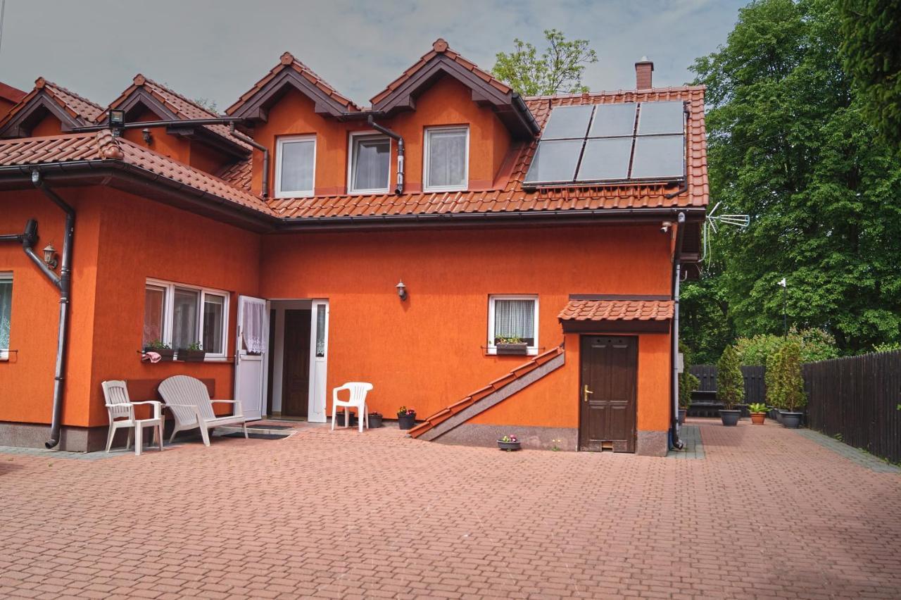E&M Bed & Breakfast Mikołajki Bagian luar foto