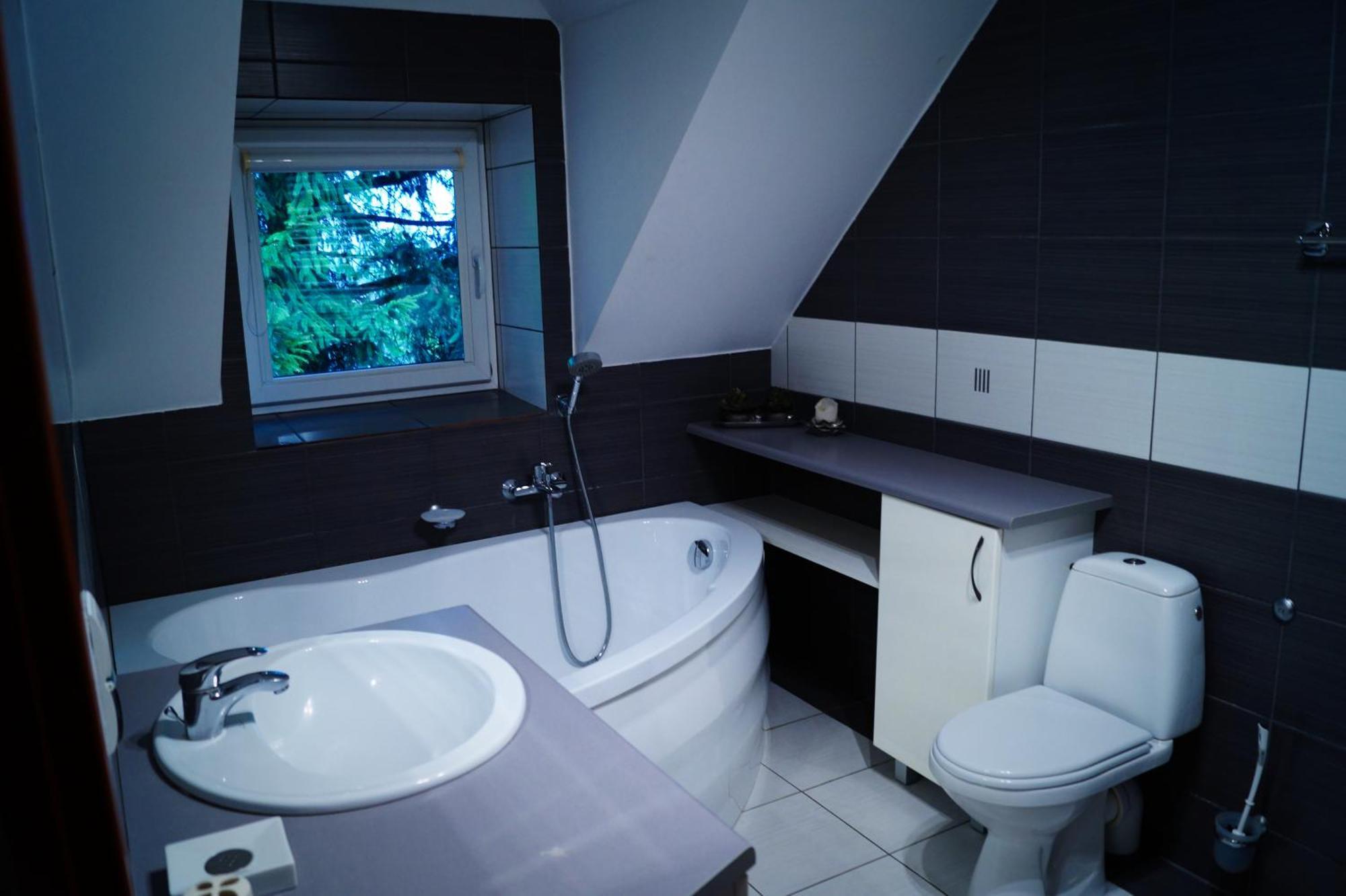 E&M Bed & Breakfast Mikołajki Bagian luar foto